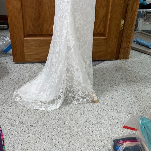 Beautiful mermaid wedding dress size 9/10 - Picture 7 of 11